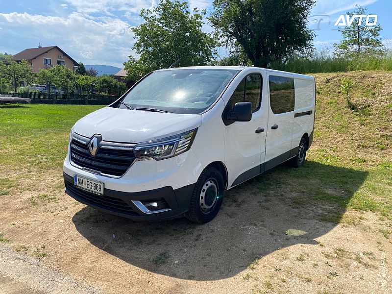Renault&nbsp;Trafic&nbsp;<small><strong></strong></small>