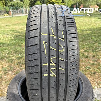Vredestein&nbsp;Ultrasatin&nbsp;<small>235&nbsp;/&nbsp;45 &nbsp;R&nbsp;18</small>