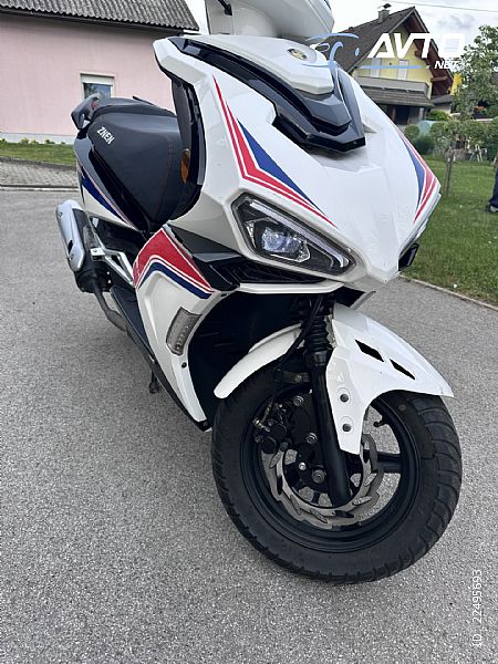 Znen&nbsp;F11 Fantasy 25 km h