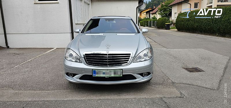 Mercedes-Benz&nbsp;S-Razred&nbsp;<small><strong>S 4MATIC 500 L Avt.</strong></small>