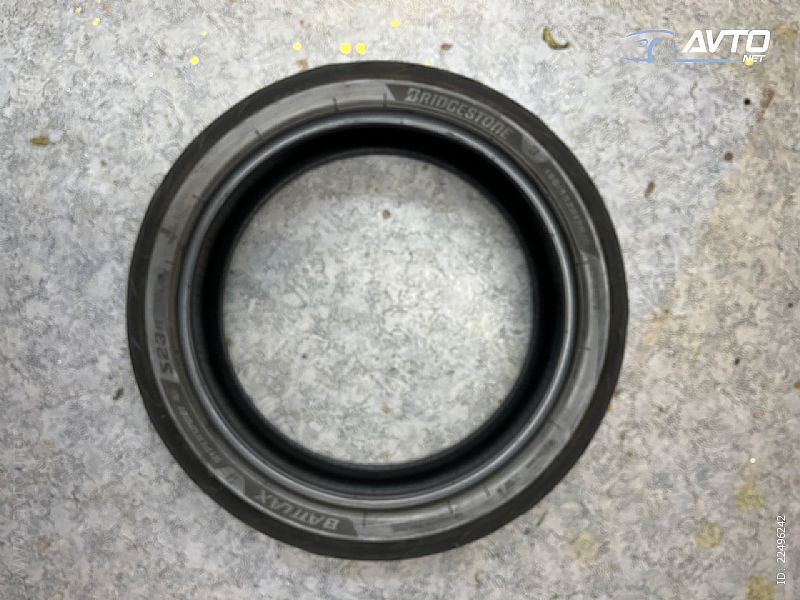 Bridgestone&nbsp;Battlax Hypersport S23&nbsp;<small>180&nbsp;/&nbsp;55 &nbsp;R&nbsp;17</small>