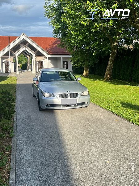 BMW&nbsp;serija 5:&nbsp;<small><strong>520i</strong></small>