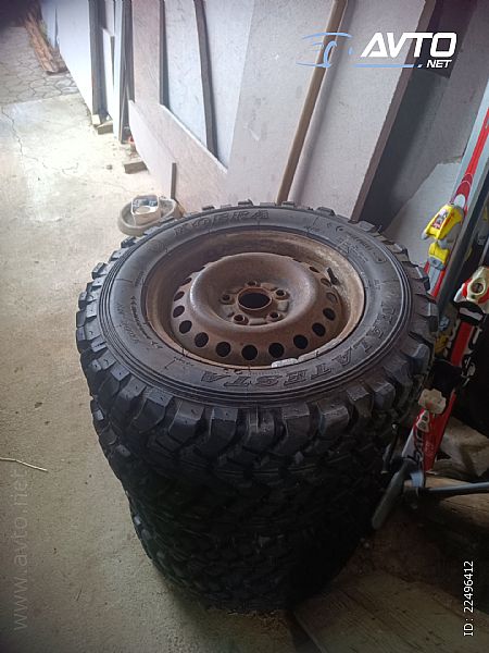 Malatesta&nbsp;Kobra&nbsp;<small>205&nbsp;/&nbsp;70 &nbsp;R&nbsp;15</small>