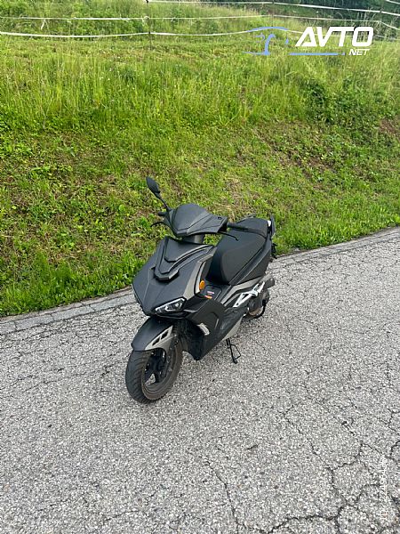 Znen&nbsp;F11