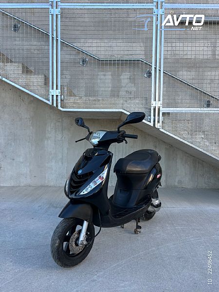 Piaggio&nbsp;ZIP 2T SP 25KMH ZELO LEP