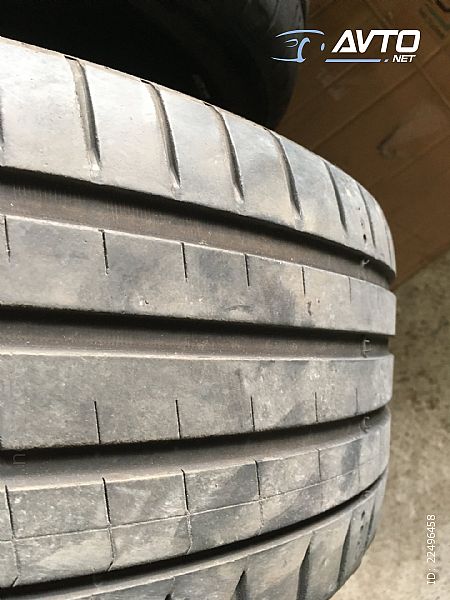 Michelin&nbsp;Pilot Sport 5&nbsp;<small>215&nbsp;/&nbsp;40 &nbsp;R&nbsp;18</small>