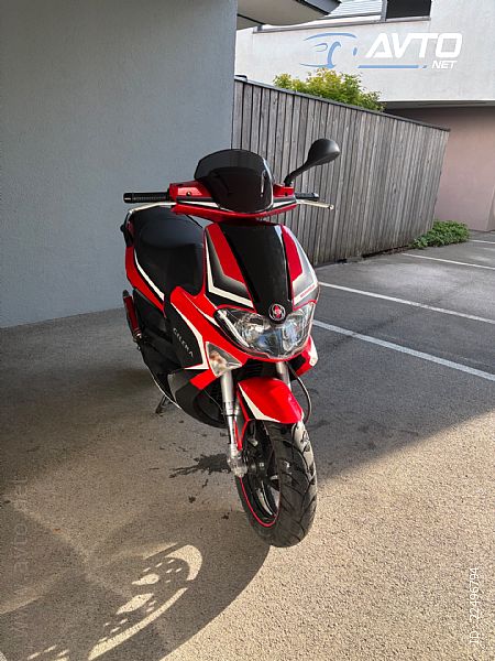 Gilera&nbsp;Runner RST 50 SP