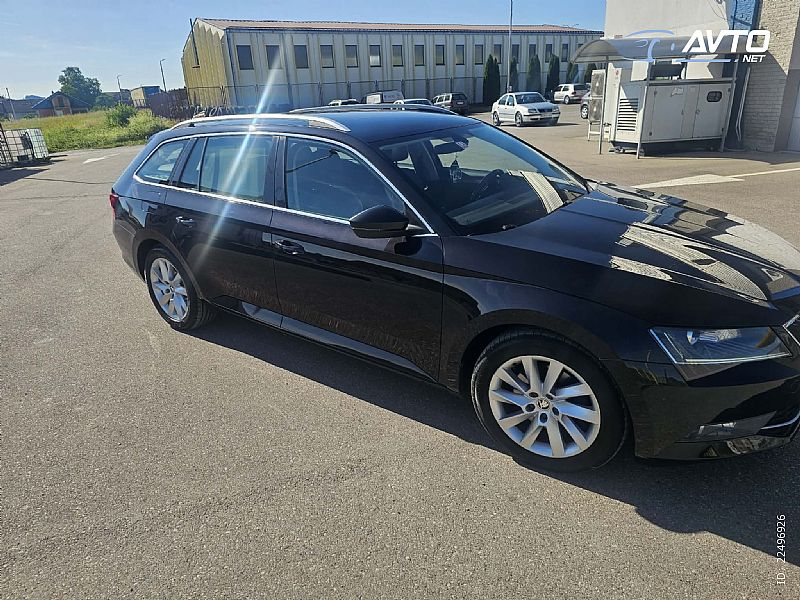 �koda&nbsp;Superb&nbsp;<small><strong>Combi 2.0 TDI Active DSG</strong></small>