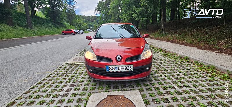 Renault&nbsp;Clio&nbsp;<small><strong>1.2</strong></small>
