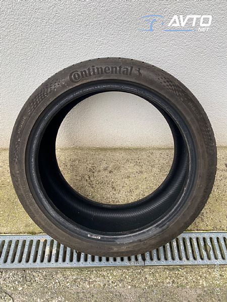 Continental&nbsp;&nbsp;<small>245 &nbsp;R&nbsp;18</small>