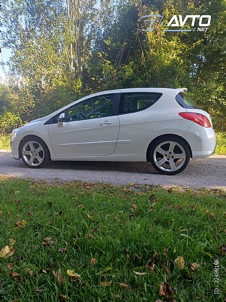 Peugeot&nbsp;308&nbsp;<small><strong>Turbo 16 v</strong></small>