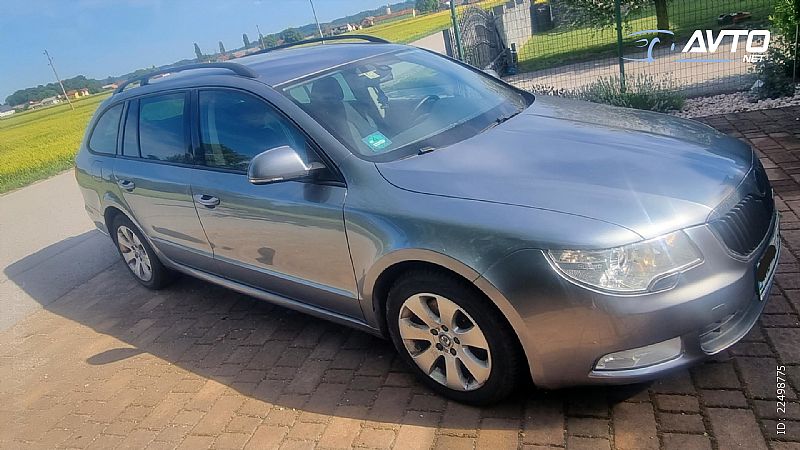 �koda&nbsp;Superb&nbsp;<small><strong>Combi 1.6 TDI CR GreenLine</strong></small>