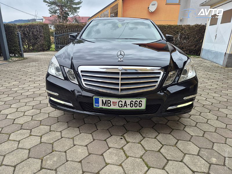 Mercedes-Benz&nbsp;E-Razred&nbsp;<small><strong>E BlueEFFICIENCY 200 CDI Avantgarde</strong></small>