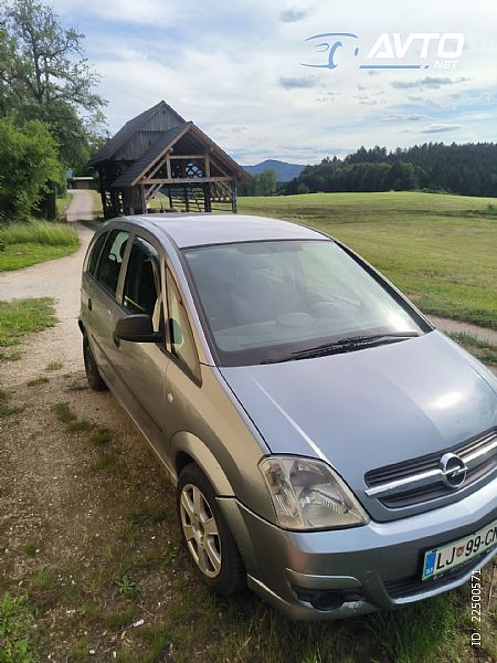 Opel&nbsp;Meriva&nbsp;<small><strong></strong></small>