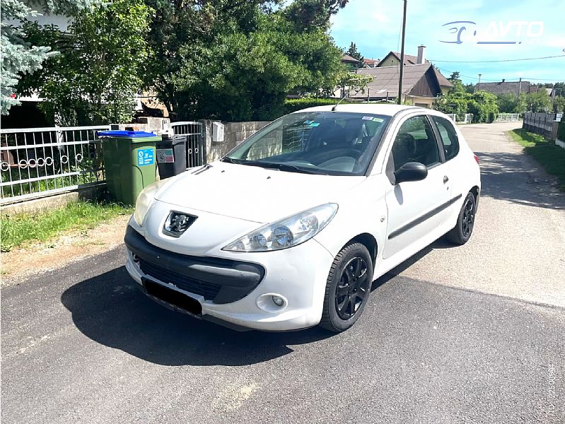 Peugeot&nbsp;207&nbsp;<small><strong>1.4 HDi 70</strong></small>