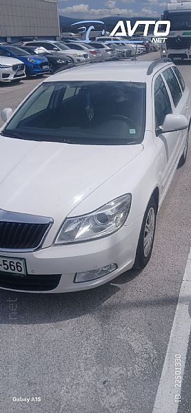 �koda&nbsp;Octavia&nbsp;<small><strong>Combi 1.6 CR TDI DPF Ambition DSG</strong></small>