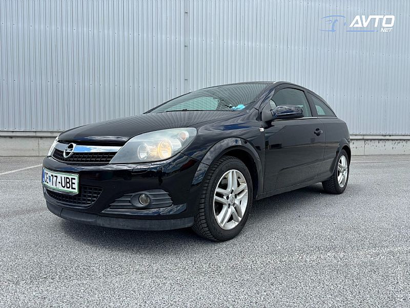 Opel&nbsp;Astra&nbsp;<small><strong></strong></small>