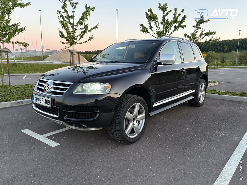Volkswagen&nbsp;Touareg&nbsp;<small><strong>3.0 V6 TDI</strong></small>