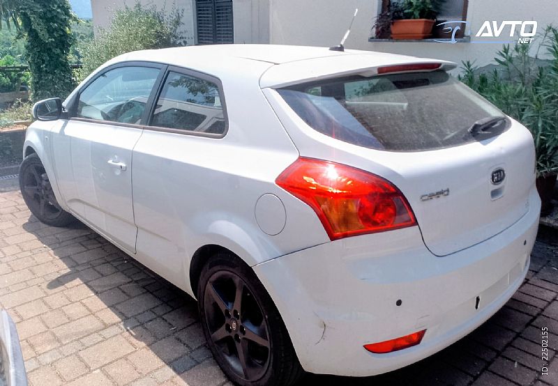 Kia&nbsp;Ceed&nbsp;<small><strong>ceed 1.6 CVVT LX City</strong></small>
