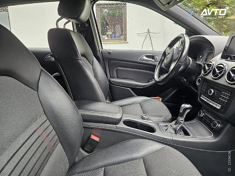 Mercedes-Benz&nbsp;B-Razred&nbsp;<small><strong>B 180 CDI Urban</strong></small>