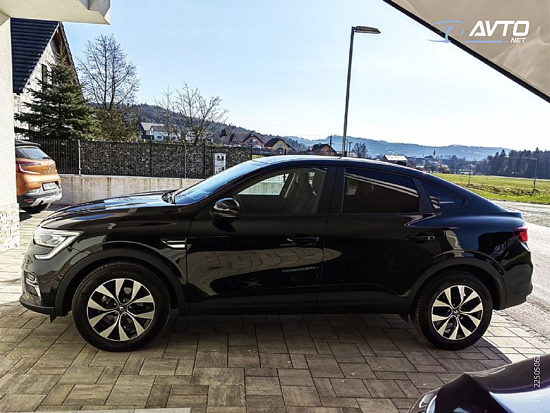 Renault&nbsp;Megane Conquest&nbsp;<small><strong>M�gane Conquest 1.6 E-Tech HEV 145 Avt.</strong></small>