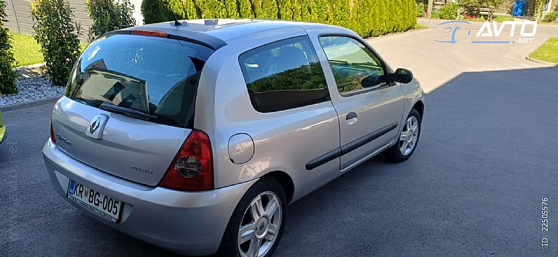 Renault&nbsp;Clio&nbsp;<small><strong></strong></small>