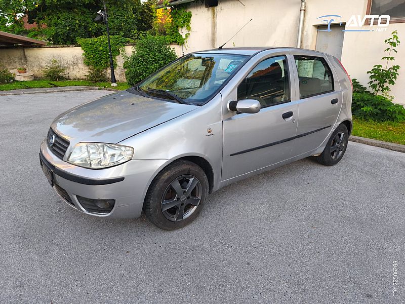Fiat&nbsp;Punto&nbsp;<small><strong>1.2 16V Dynamic Plus</strong></small>