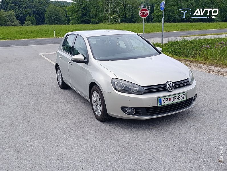 Volkswagen&nbsp;Golf&nbsp;<small><strong>Comfortline 1.4 TSI DSG</strong></small>