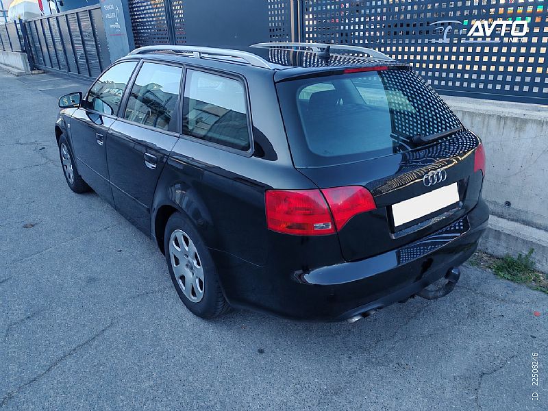 Audi&nbsp;A4 Avant&nbsp;<small><strong>1.9TDI original kljuka TP 05 27</strong></small>