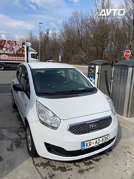Kia&nbsp;Venga&nbsp;<small><strong></strong></small>