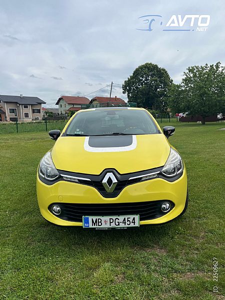 Renault&nbsp;Clio&nbsp;<small><strong>1.2 16V Dynamique</strong></small>