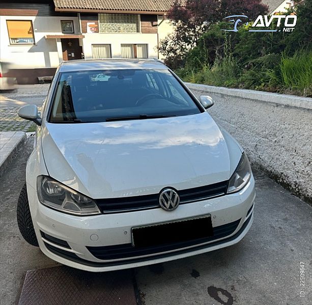 Volkswagen&nbsp;Golf&nbsp;<small><strong>Comfortline 1.6 TDI</strong></small>