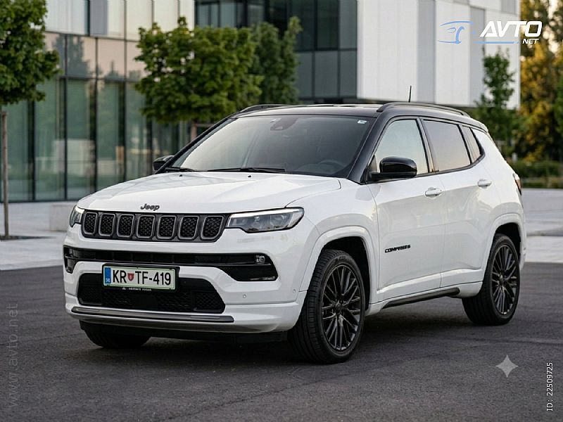 Jeep&nbsp;Compass&nbsp;<small><strong>1. lastnik | Samo 28.250 km | Podalj�ano jamstvo</strong></small>