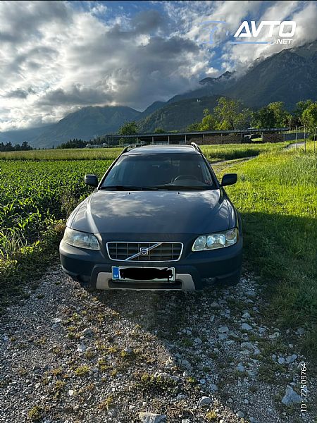 Volvo&nbsp;XC70&nbsp;<small><strong></strong></small>