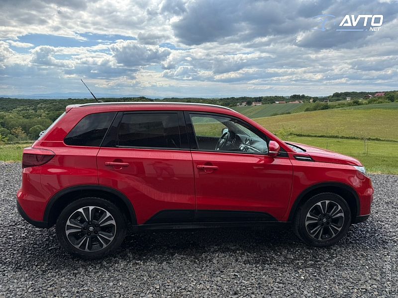 Suzuki&nbsp;Vitara&nbsp;<small><strong>1.4 Boosterjet AllGrip Elegance Top Avt.</strong></small>