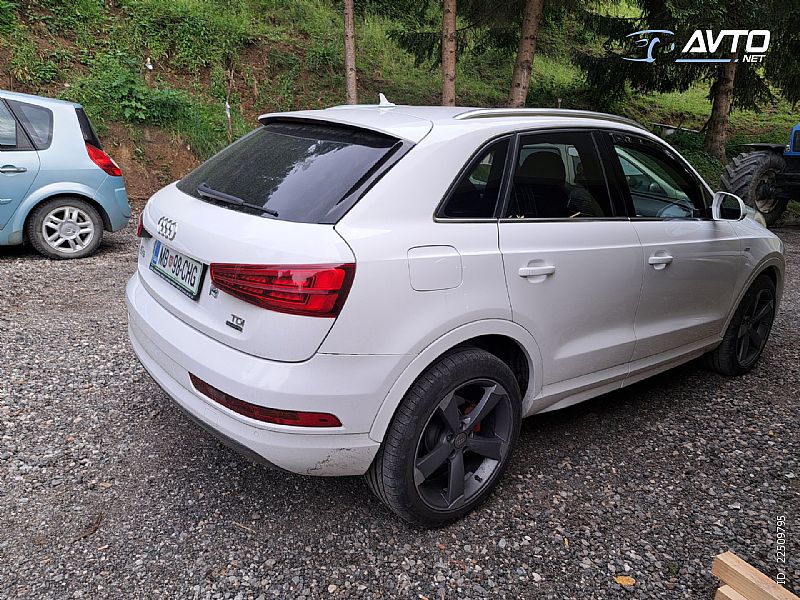 Audi&nbsp;Q3&nbsp;<small><strong>2.0 TDI  Basis  S tronic</strong></small>