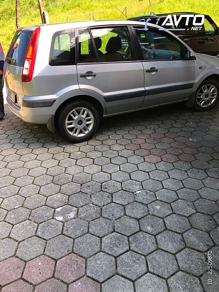 Ford&nbsp;Fusion&nbsp;<small><strong></strong></small>