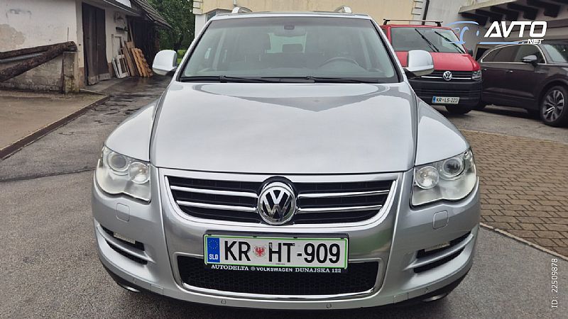 Volkswagen&nbsp;Touareg&nbsp;<small><strong>3.0 V6 TDI DPF Tiptronic</strong></small>