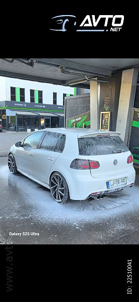 Volkswagen&nbsp;Golf&nbsp;<small><strong>Comfortline 2.0 TDI</strong></small>