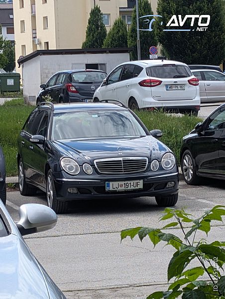 Mercedes-Benz&nbsp;E-Razred&nbsp;<small><strong>E 220 CDI T Elegance</strong></small>