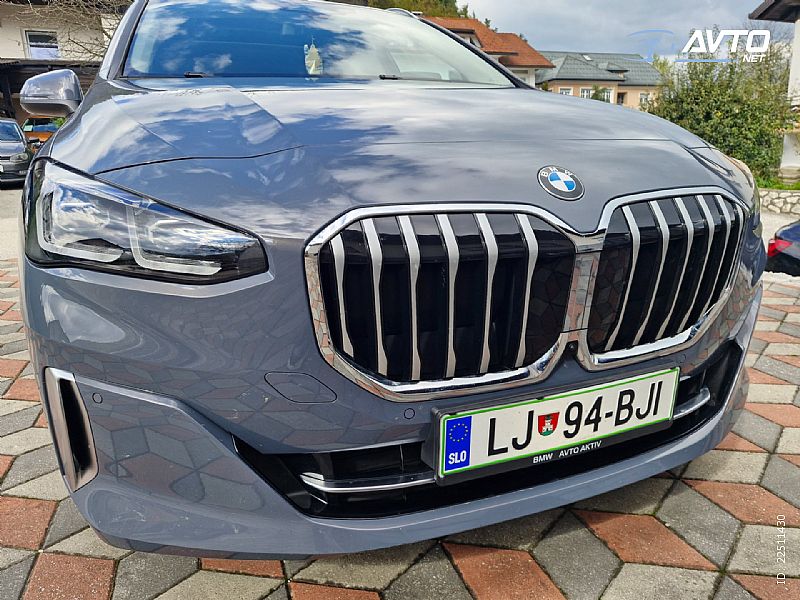 BMW&nbsp;serija 2 Active Tourer:&nbsp;<small><strong>218d Active Tourer Avt.-PANORAMA-360 -HAD UP-Mpake</strong></small>