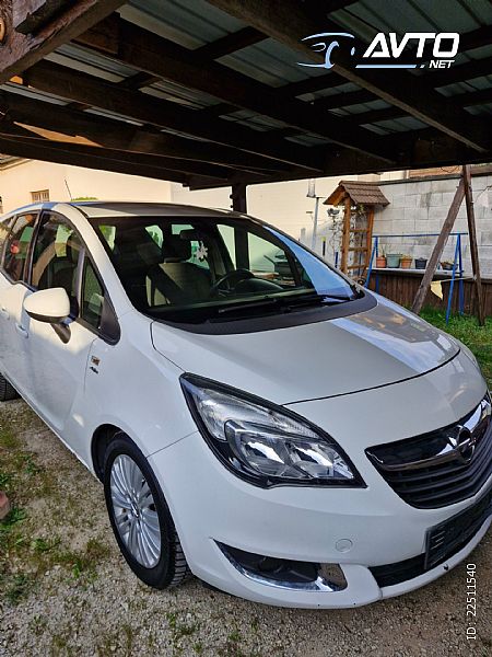 Opel&nbsp;Meriva&nbsp;<small><strong>1.4 Turbo Active</strong></small>