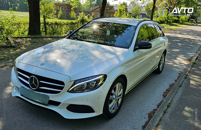 Mercedes-Benz&nbsp;C-Razred&nbsp;<small><strong>C 220 d T Black Edition</strong></small>