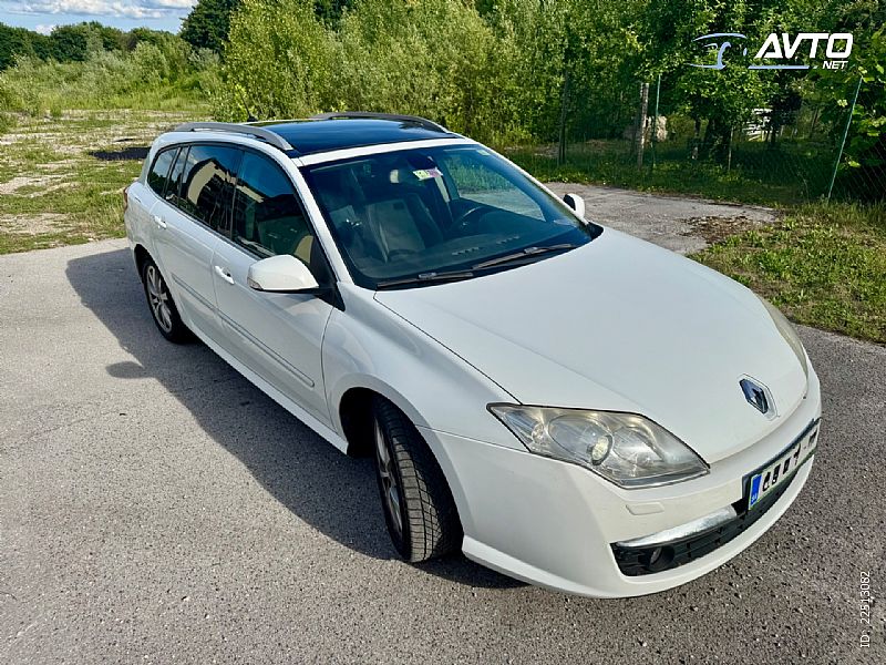 Renault&nbsp;Laguna&nbsp;<small><strong>Grandtour Privilege 2.0dCi Avt.</strong></small>