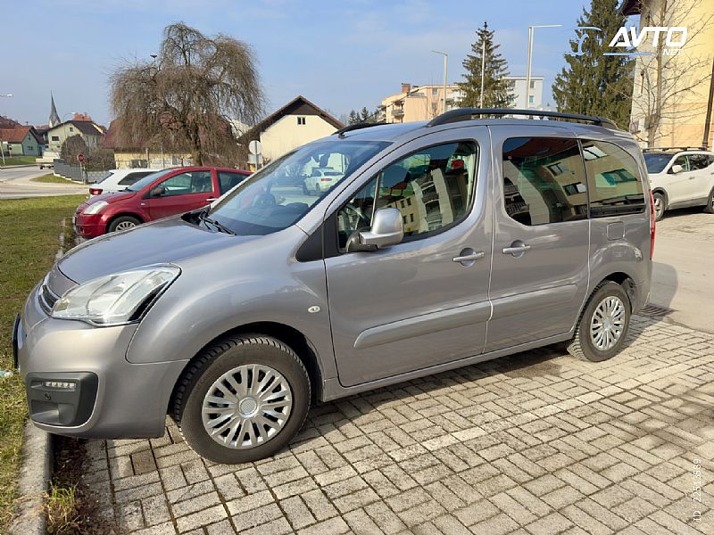 Citro�n&nbsp;Berlingo&nbsp;<small><strong>1.6 HDI 120 MULTISPACE SHINE VELIKI SERVIS SLO</strong></small>