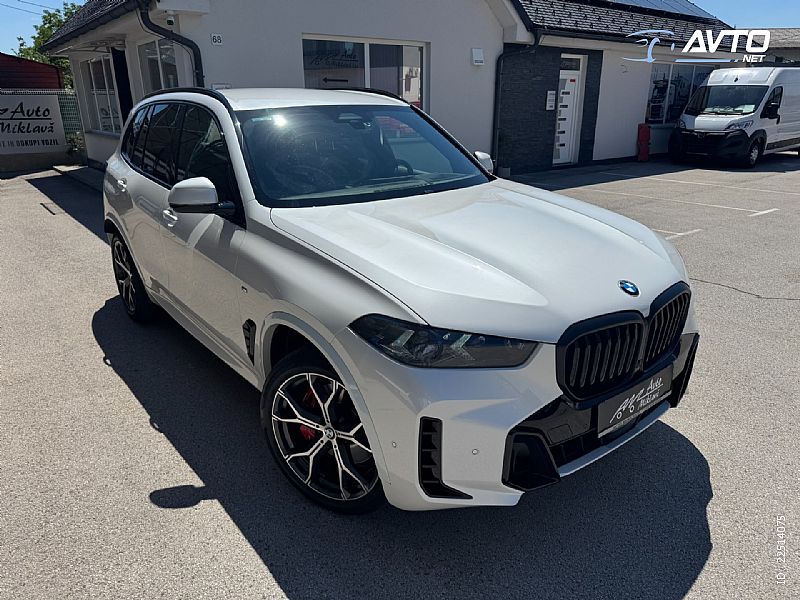 BMW&nbsp;serija X5:&nbsp;<small><strong>X5 xDrive30d Avt. M Sport HUD.360KAM.HKARDON</strong></small>