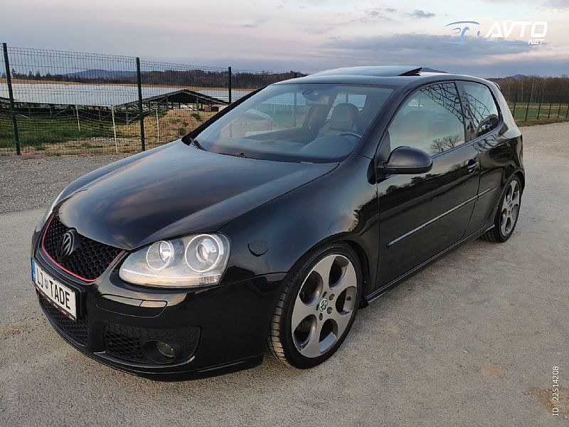 Volkswagen&nbsp;Golf&nbsp;<small><strong>2.0T FSI GTI</strong></small>