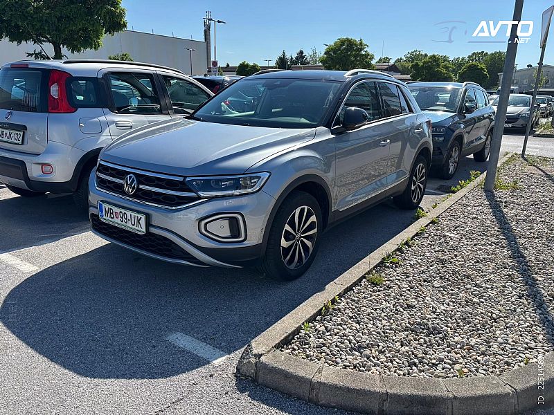 Volkswagen&nbsp;T-Roc&nbsp;<small><strong>1.5 TSI BMT Style DSG</strong></small>