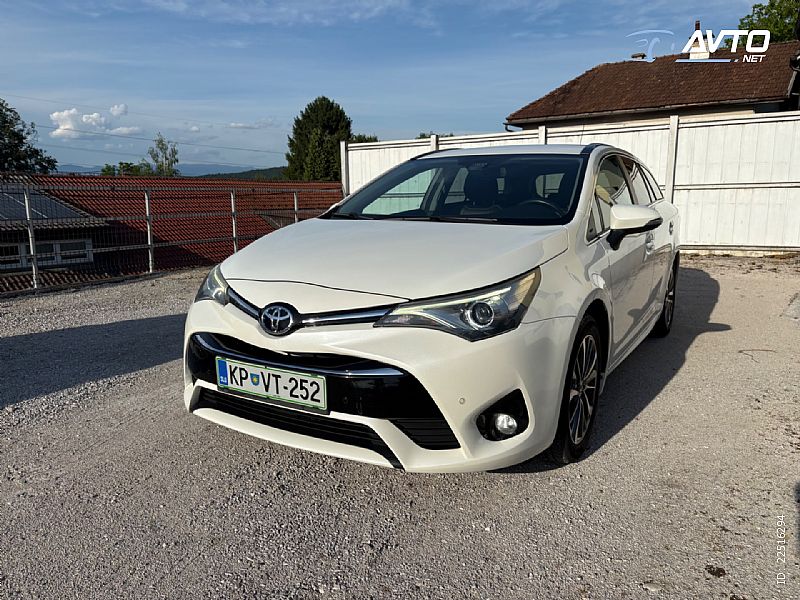 Toyota&nbsp;Avensis&nbsp;<small><strong>1.8 CVT</strong></small>