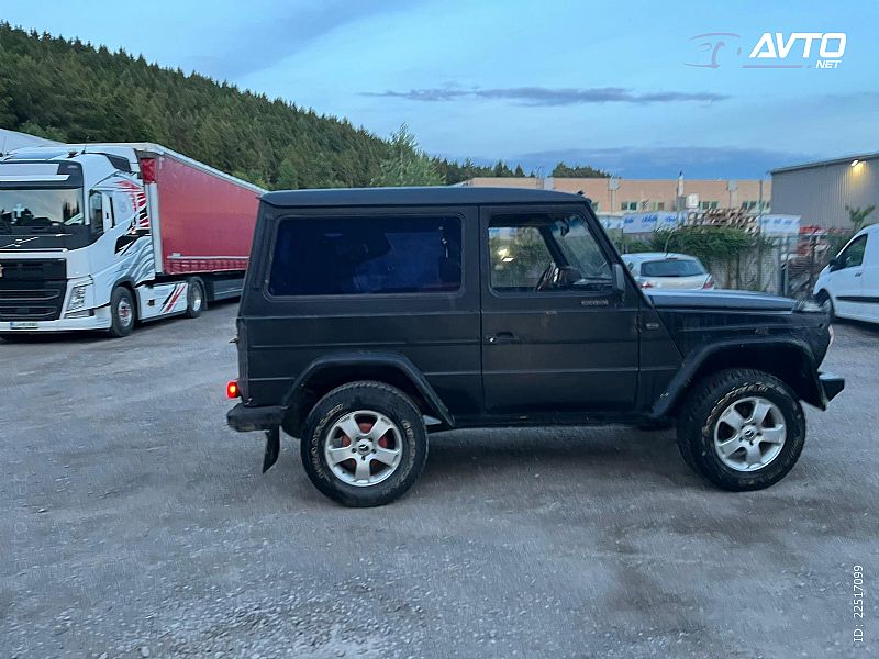 Mercedes-Benz&nbsp;G-Razred&nbsp;<small><strong></strong></small>